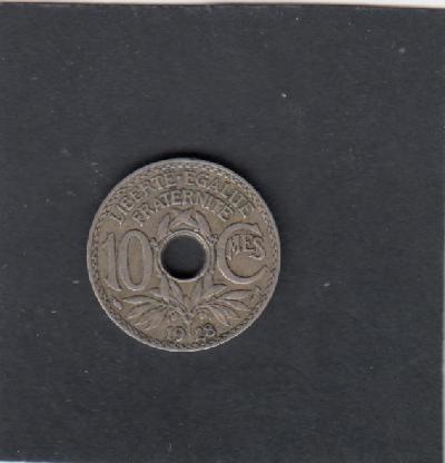 Beschrijving: 10 Centimes HOLE